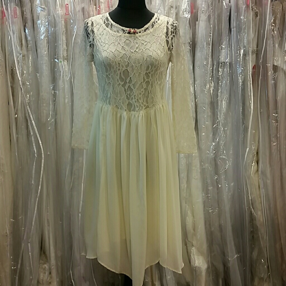 Ivory Cream Dress - Picture 3 of 5
